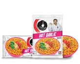 Makaron instant Hot Garlic Noodles Chings Secret 240g