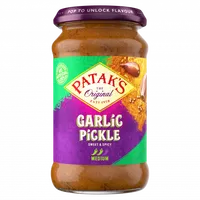 Marynowany czosnek w oleju Garlic Pickle Pataks 283g